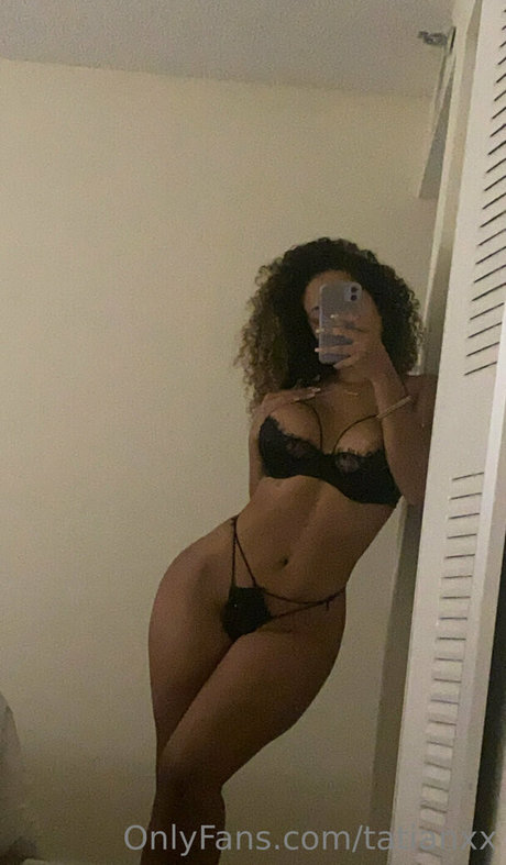 Nacktes geleaktes OnlyFans-Foto von Tatiana Venezuelanvixen