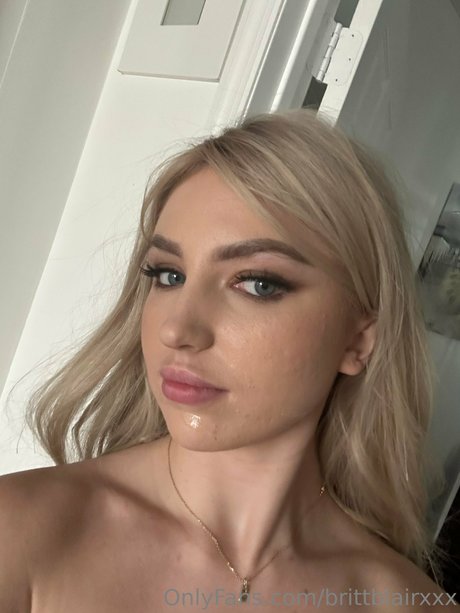 Nacktes geleaktes OnlyFans-Foto von Britt Blair