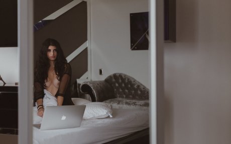 Nacktes geleaktes OnlyFans-Foto von Holly Shit