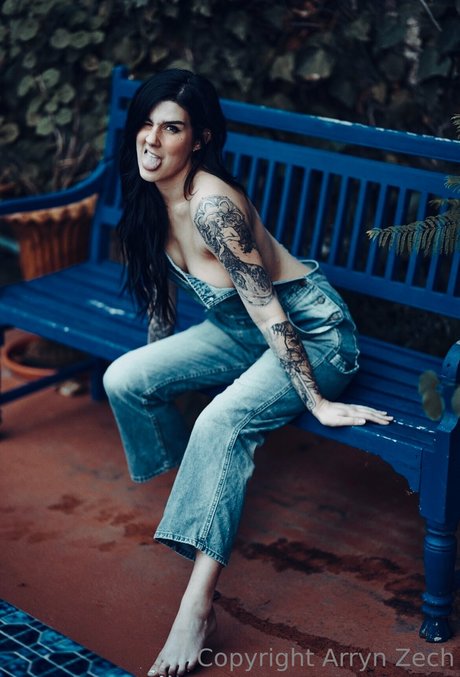 Arryn Zech