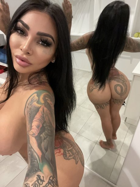 Nacktes geleaktes OnlyFans-Foto von Brittanya Razavi
