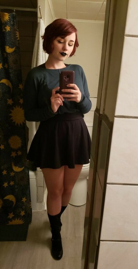 Nacktes geleaktes OnlyFans-Foto von Midnight Vulpi