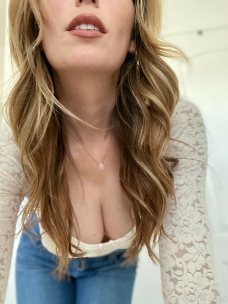 Diora Baird