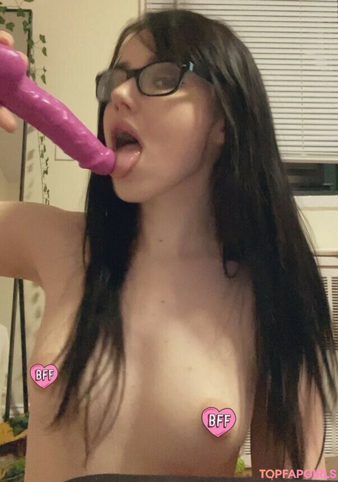 Nacktes geleaktes OnlyFans-Foto von Liiias #1283