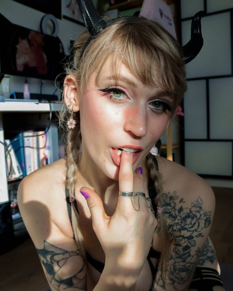 Nacktes geleaktes OnlyFans-Foto von Ninfuneesa