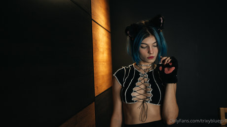 Trixy Blue