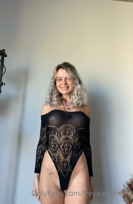 Nacktes geleaktes OnlyFans-Foto von Rachel Anne Rayy