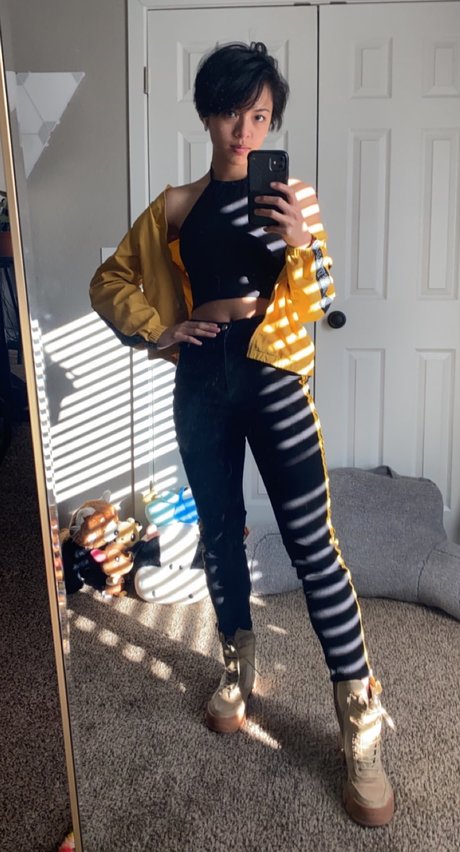 Nacktes geleaktes OnlyFans-Foto von Chandradez