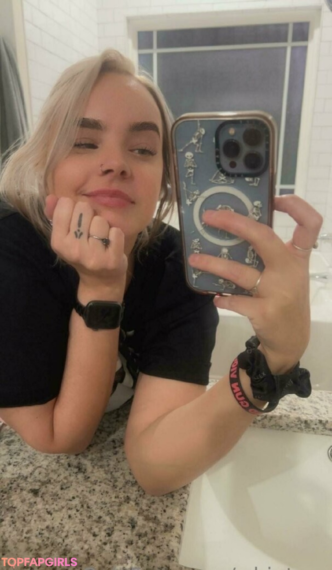 Nacktes geleaktes OnlyFans-Foto von Whiptrax #1463
