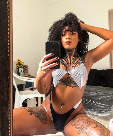 Nacktes geleaktes OnlyFans-Foto von Packmedusa