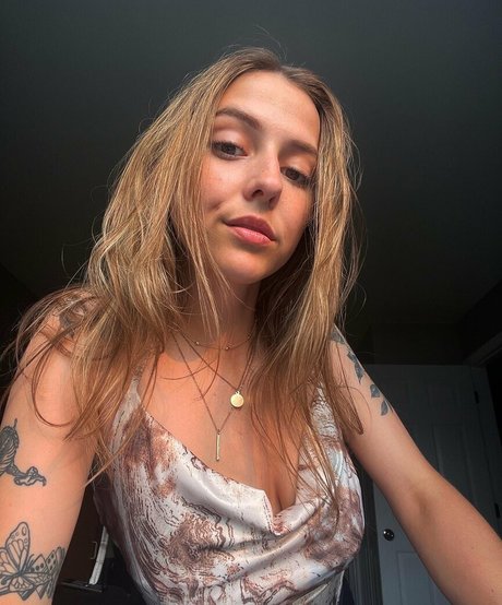 Nacktes geleaktes OnlyFans-Foto von Asmr Rebecca
