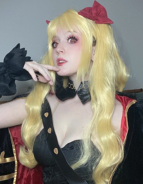 Nacktes geleaktes OnlyFans-Foto von Satinstars