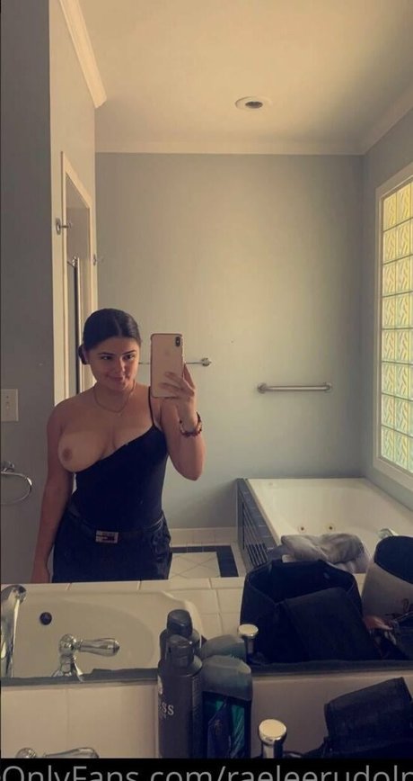 Nacktes geleaktes OnlyFans-Foto von Raelee Rudolph