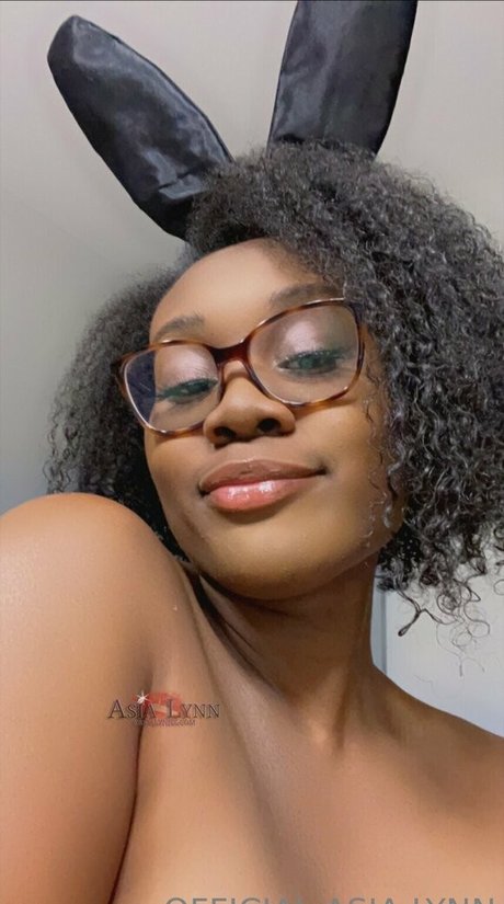 Nacktes geleaktes OnlyFans-Foto von Asialynnbby