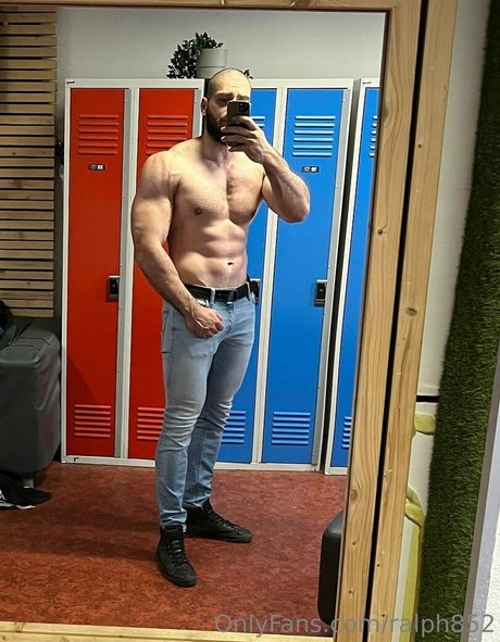 Ralph852