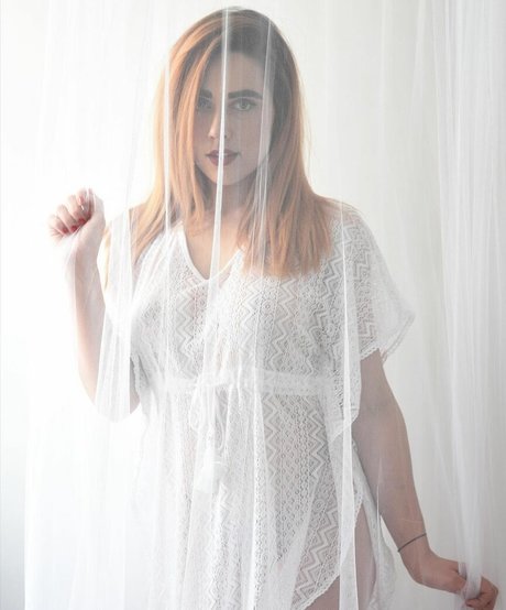 Nacktes geleaktes OnlyFans-Foto von Emma Victoria Louise
