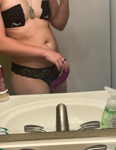 Nacktes geleaktes OnlyFans-Foto von Blo0dr0ach