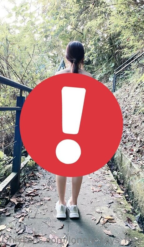 Nacktes geleaktes OnlyFans-Foto von Lonelytoysfree