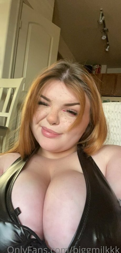 Nacktes geleaktes OnlyFans-Foto von Biggmilkkk