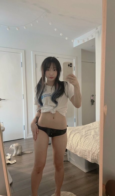Nacktes geleaktes OnlyFans-Foto von Awnnivip