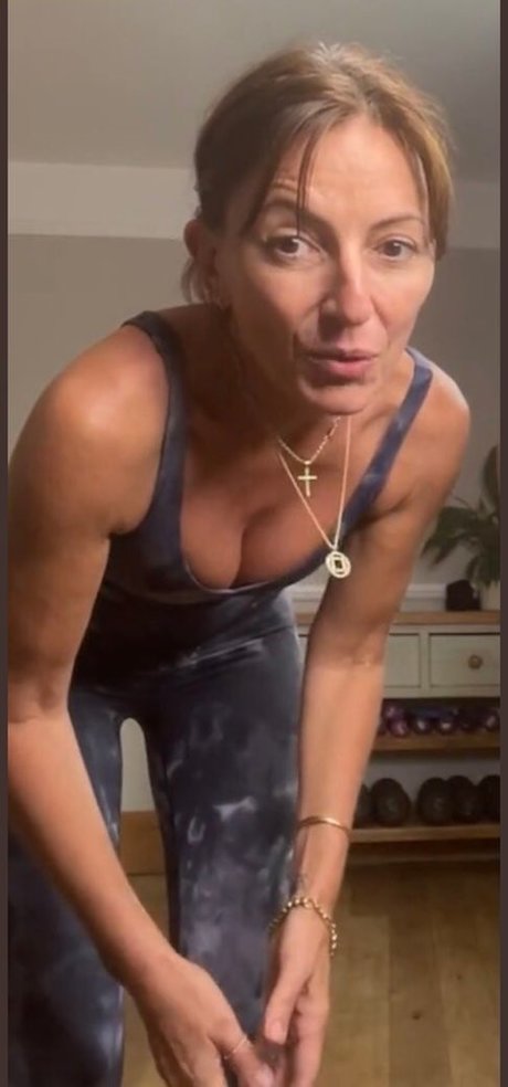 Nacktes geleaktes OnlyFans-Foto von Davina Mccall
