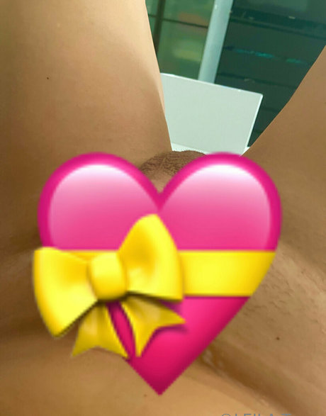 Nacktes geleaktes OnlyFans-Foto von Leilatrans