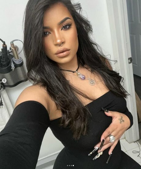Nacktes geleaktes OnlyFans-Foto von Xenathewitch