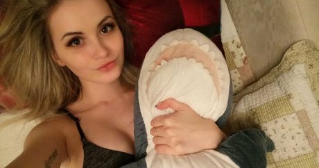 Nacktes geleaktes OnlyFans-Foto von Katykryshtov
