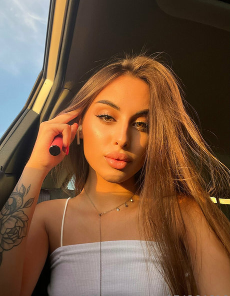 Nacktes geleaktes OnlyFans-Foto von Julianoble