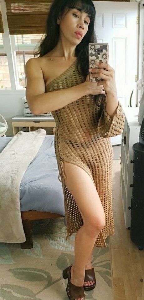 Nacktes geleaktes OnlyFans-Foto von Hautemilf