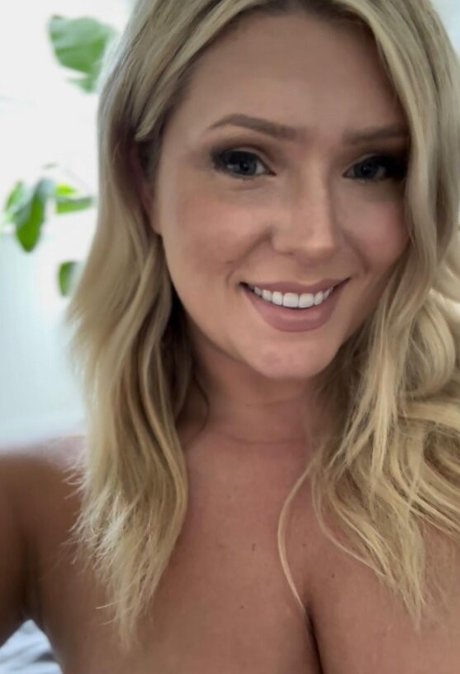Nacktes geleaktes OnlyFans-Foto von Sultry Sammy