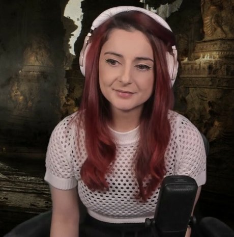 Anniefuchsia