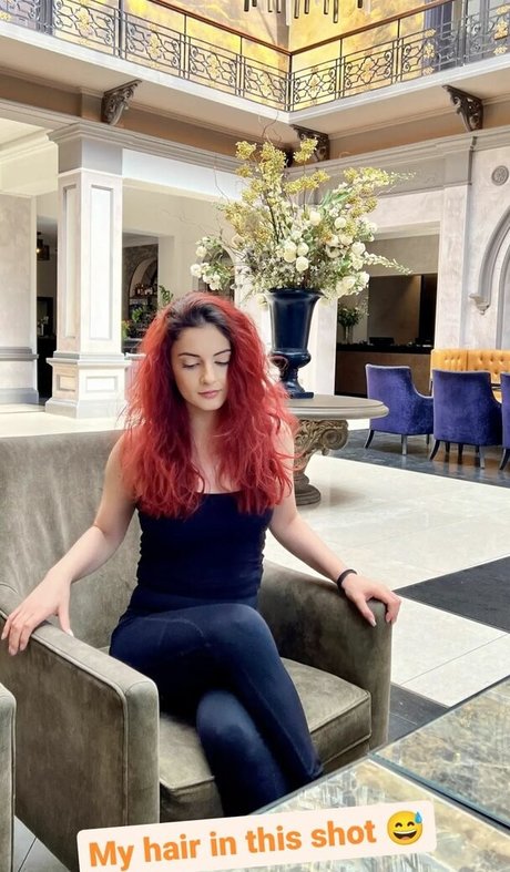 Anniefuchsia