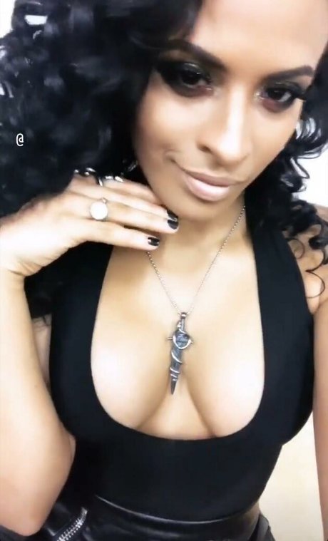 Zelina Vega