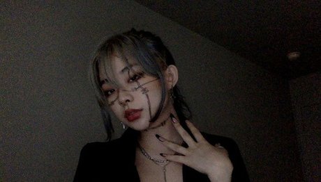 Nacktes geleaktes OnlyFans-Foto von Pipluptiny
