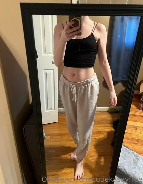 Nacktes geleaktes OnlyFans-Foto von Cutiekaseyfree