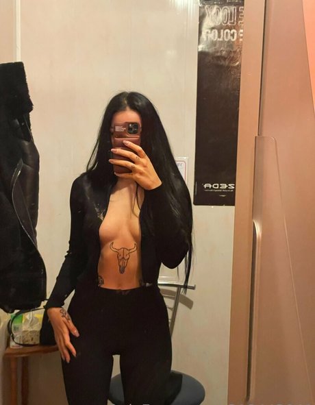 Nacktes geleaktes OnlyFans-Foto von Luxurylady