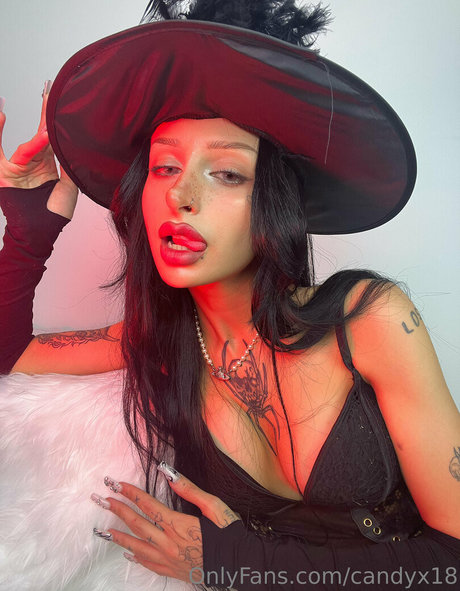 Nacktes geleaktes OnlyFans-Foto von Candyx18