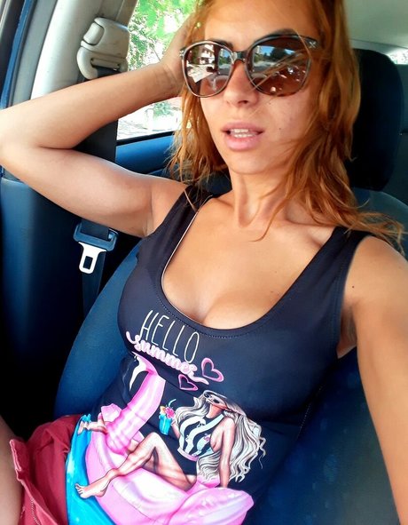 Nacktes geleaktes OnlyFans-Foto von Marinela Adalbertova