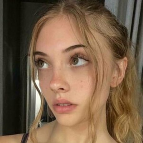 Nacktes geleaktes OnlyFans-Foto von Lanabb73
