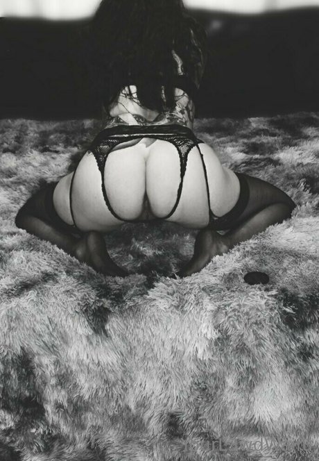 Nacktes geleaktes OnlyFans-Foto von Yourl3wdwaifu