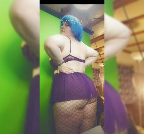 Nacktes geleaktes OnlyFans-Foto von Lilbbwstoner