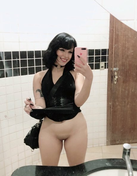 Nacktes geleaktes OnlyFans-Foto von Salliesw