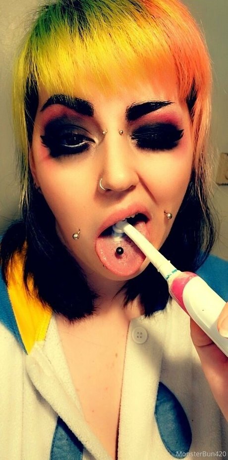 Nacktes geleaktes OnlyFans-Foto von Monsterbun42