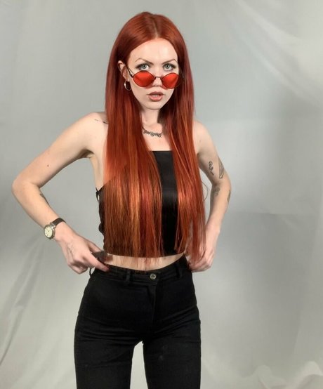 Nacktes geleaktes OnlyFans-Foto von Tamagotchimilf