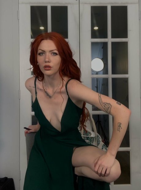 Nacktes geleaktes OnlyFans-Foto von Tamagotchimilf