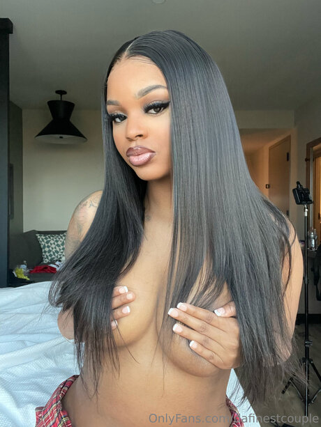 Nacktes geleaktes OnlyFans-Foto von Dafinestcouple