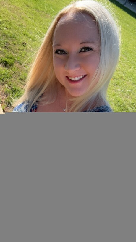 Nacktes geleaktes OnlyFans-Foto von Bouncybritney1