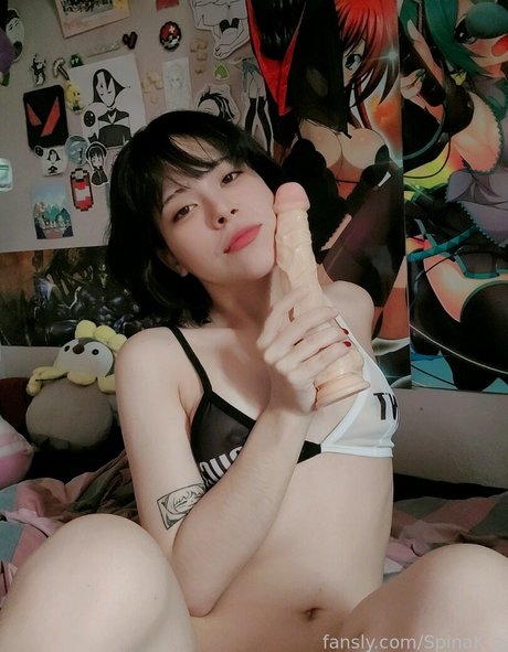 Nacktes geleaktes OnlyFans-Foto von Spinaka