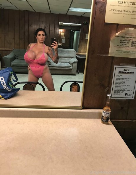 Nacktes geleaktes OnlyFans-Foto von Ricki Raxxx